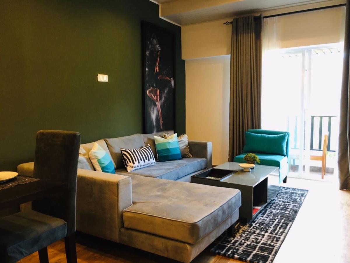 נוארה אליה The Greens Luxury Apartment מראה חיצוני תמונה