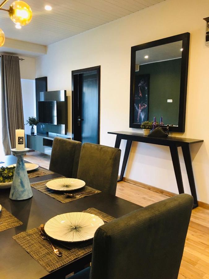 נוארה אליה The Greens Luxury Apartment מראה חיצוני תמונה